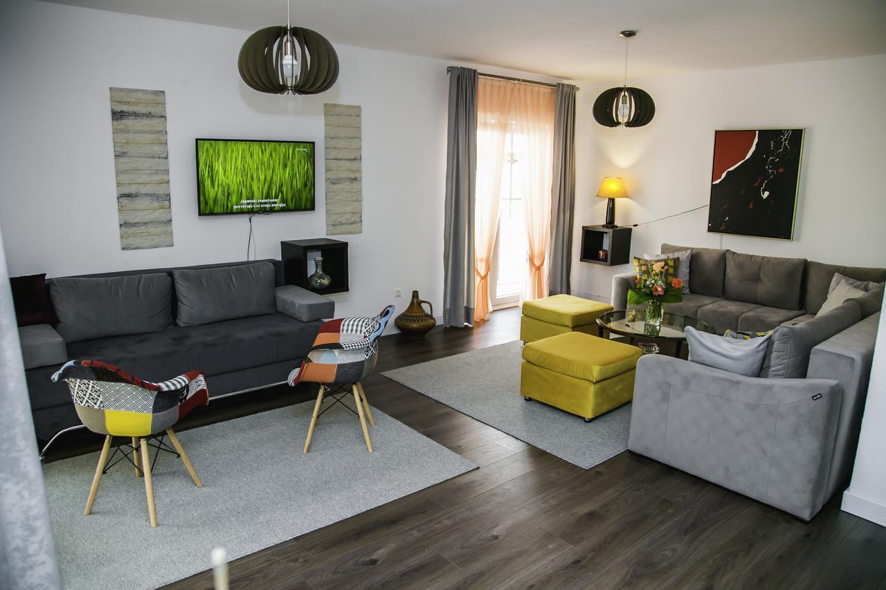 Lgp Exclusive Apartment Bihać Eksteriør bilde